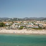 Bright With Swimming Pool And Beachfront マルベーリャ