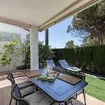 Bright With Swimming Pool And Beachfront マルベーリャ