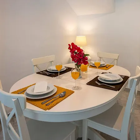 شاليه Bright With Swimming Pool And Beachfront