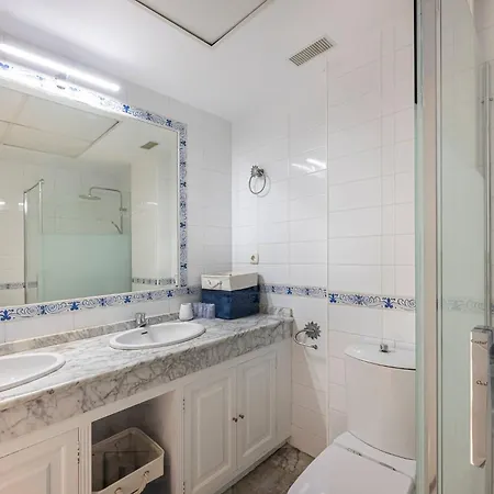 شاليه Bright With Swimming Pool And Beachfront