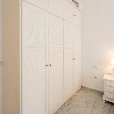 شاليه Bright With Swimming Pool And Beachfront