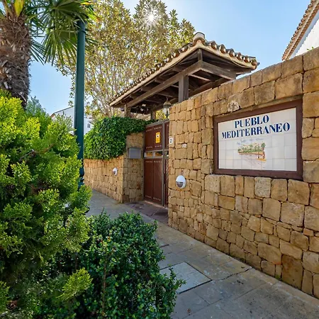 Bright With Swimming Pool And Close To Sea * ماربيا