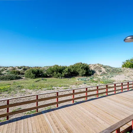Bright With Swimming Pool And Beachfront Marbella