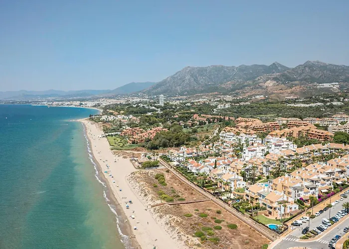 Bright With Swimming Pool And Close To Sea Chalet *