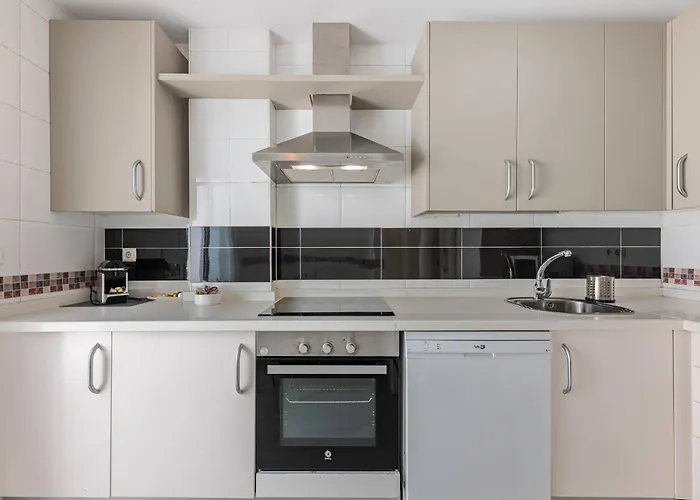 Bright With Swimming Pool And Close To Sea Chalet *