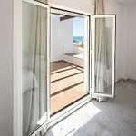 Bright With Swimming Pool And Beachfront Chalet Marbella