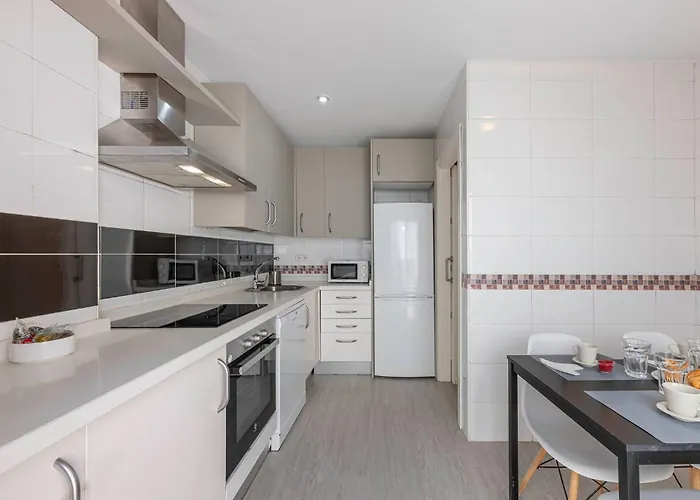 Bright With Swimming Pool And Close To Sea * Marbella